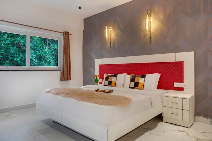 Bedroom 1 image 1