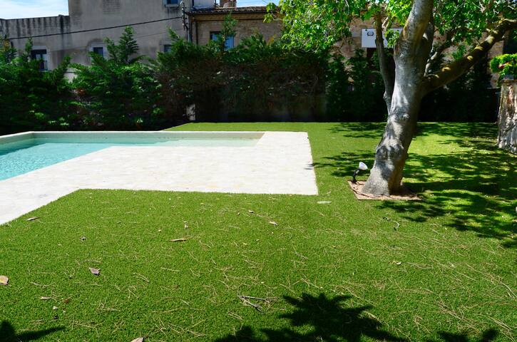 Masía reformada con piscina gallery image 5