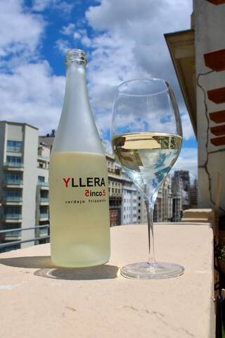 Ático Plaza España-Gran Vía 2 habitaciones Parking