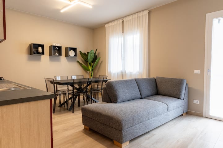 Colombo8 Apt. 6 Beds - Sirmione
