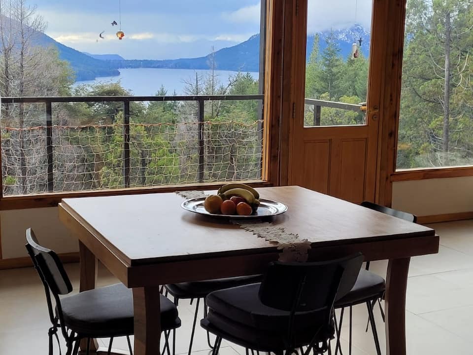 Los Maquis, a mountain house above Lake Gutiérrez, San Carlos de Bariloche, Río Negro, Argentina, photo 4 of 10