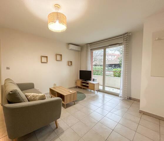 Toulouse Home Stay managed Airbnb listing 3