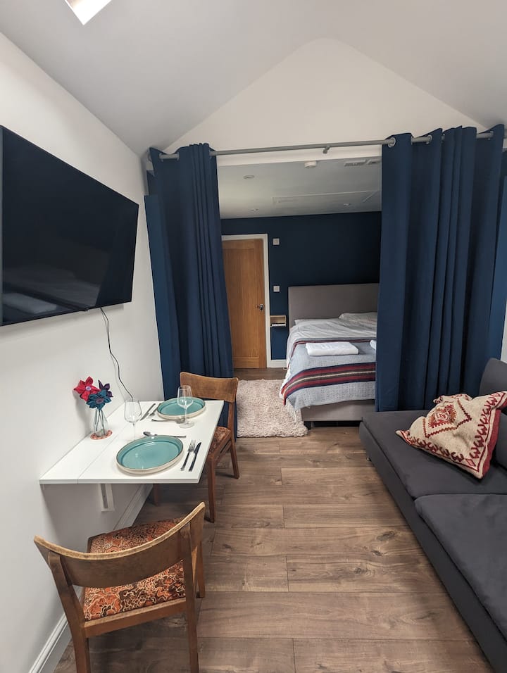 Double En-suite Garden House In East Bristol - Bristol