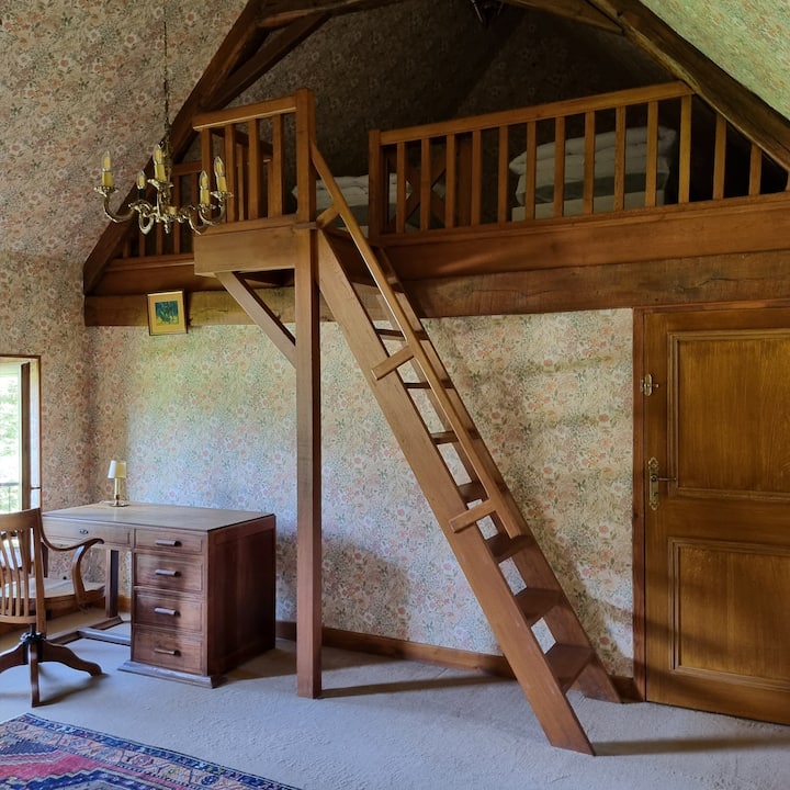 Საძინებელი 4