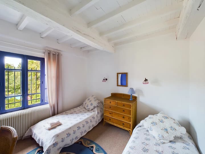 MDT - Dormitorio 2 / Chambre 2