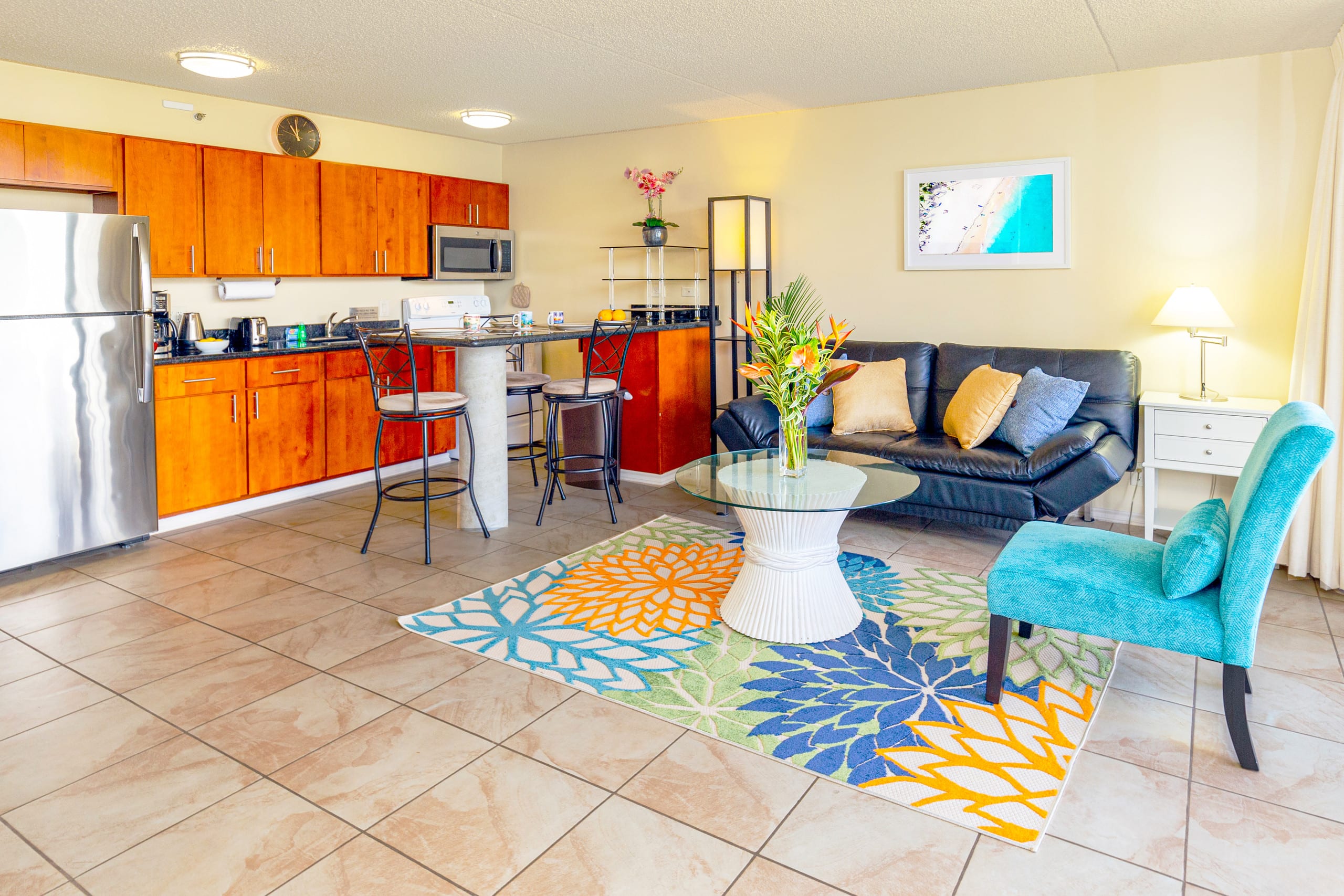 Condo in Honolulu · ★4.67 · 1 bedroom · 3 beds · 1 private bath - Image 5