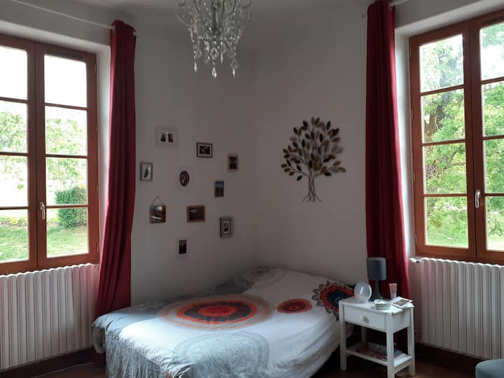 Upstairs bedroom, northwest facing 