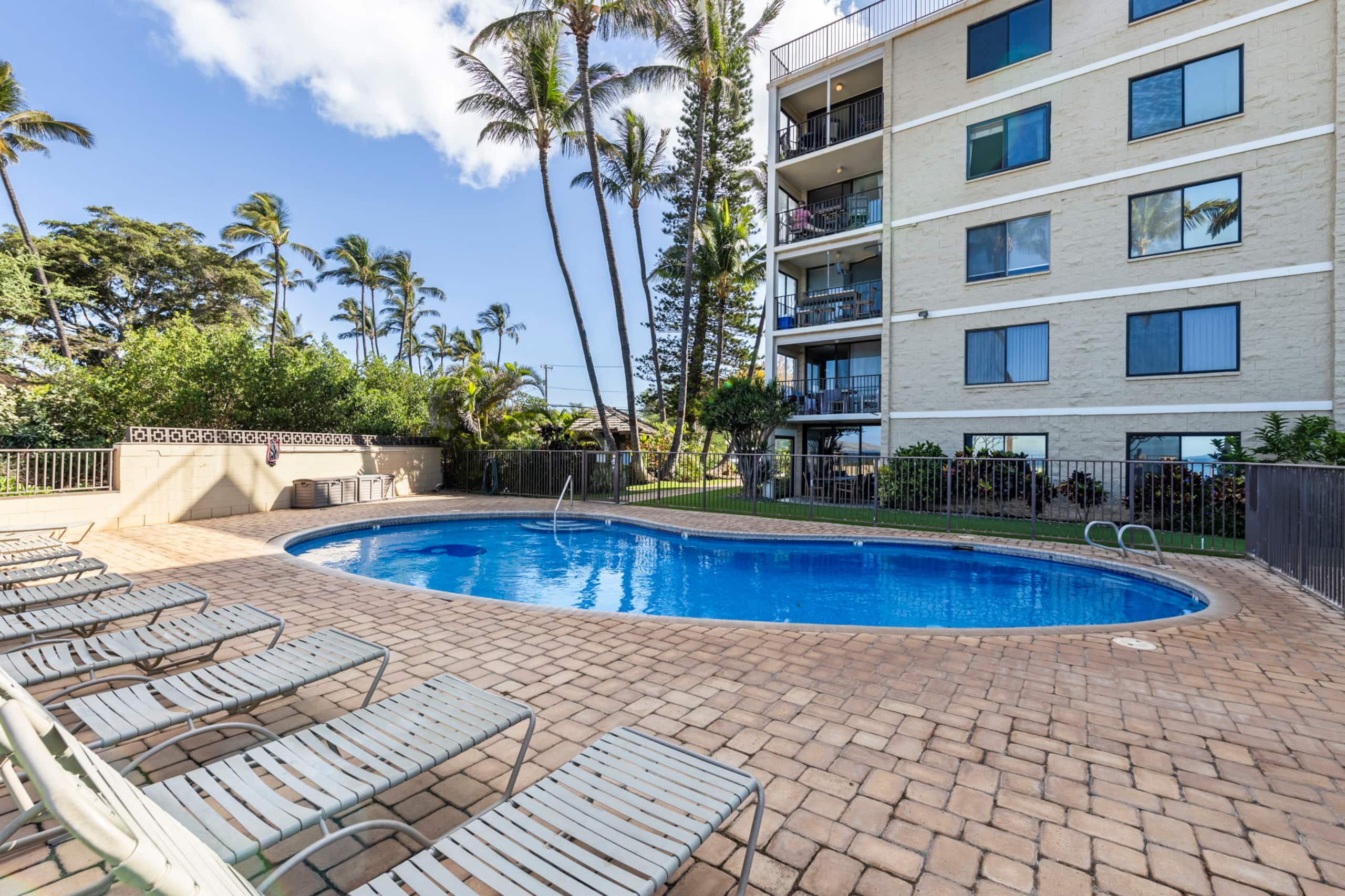 Condo in Kihei · ★4.93 · 2 bedrooms · 4 beds · 2 baths - Image 25