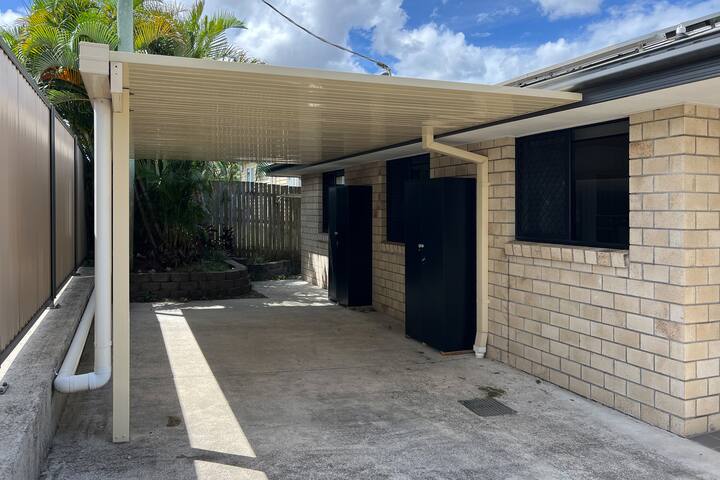 2 Bdr Apt! Kitchen! Undercover Parking! 6AS2 gallery image 2