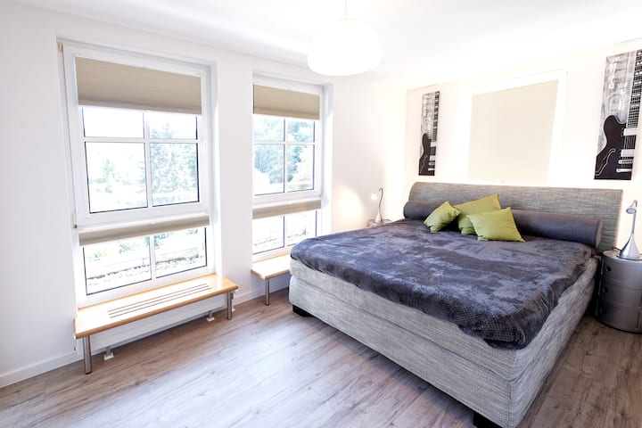 საძინებელი 1