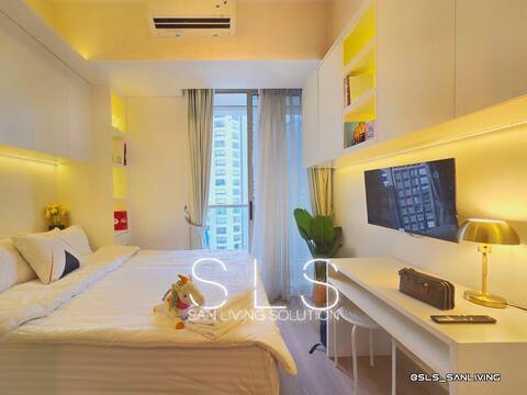 Whiz by San | 1 BR Luxury Queen Bed connect Malls