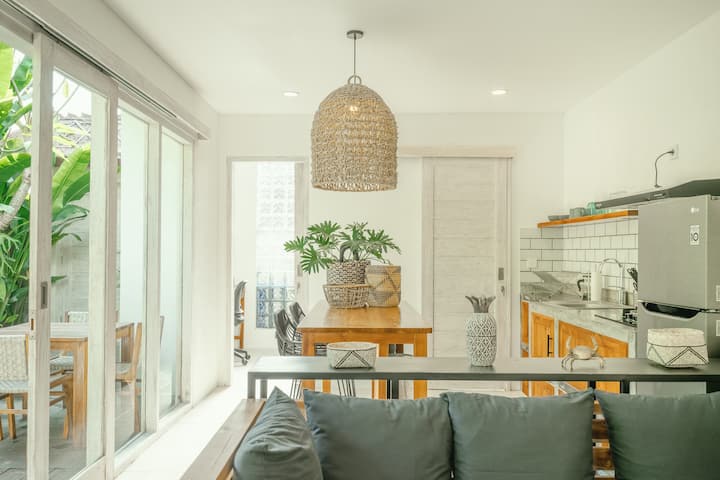 Stylish 1br Pool Villa Close To Beach With Office - Canggu