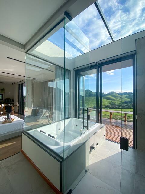 Morada Hill | Modern getaway for a couple.