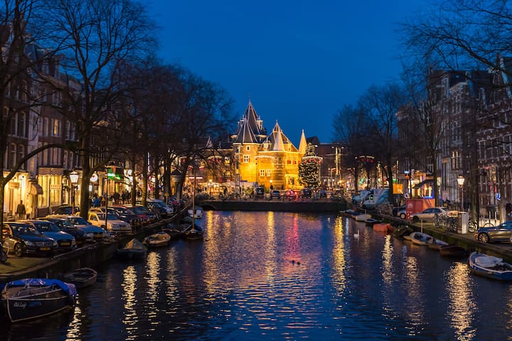 House with 2 private independent studio’s 120 m2