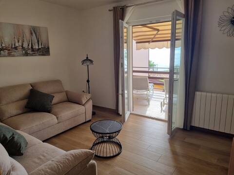 Seaview apartment for 4 persons