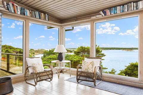 Sun and view all day!