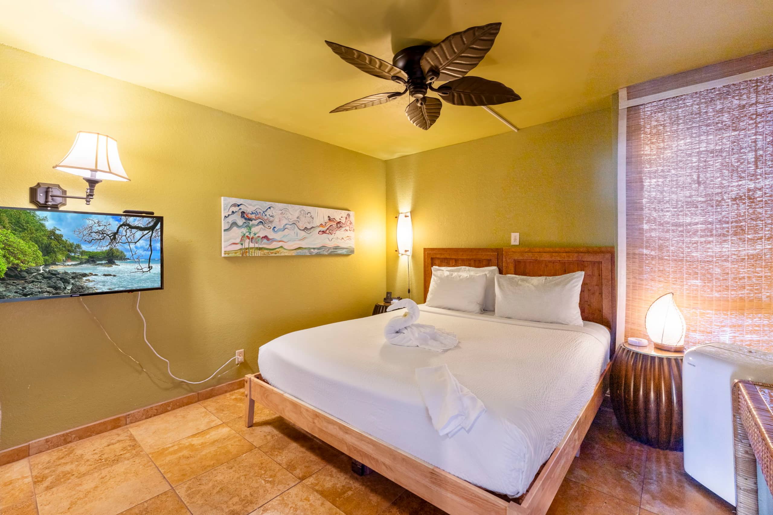 Condo in Kihei · ★4.78 · 1 bedroom · 2 beds · 1 bath - Image 23