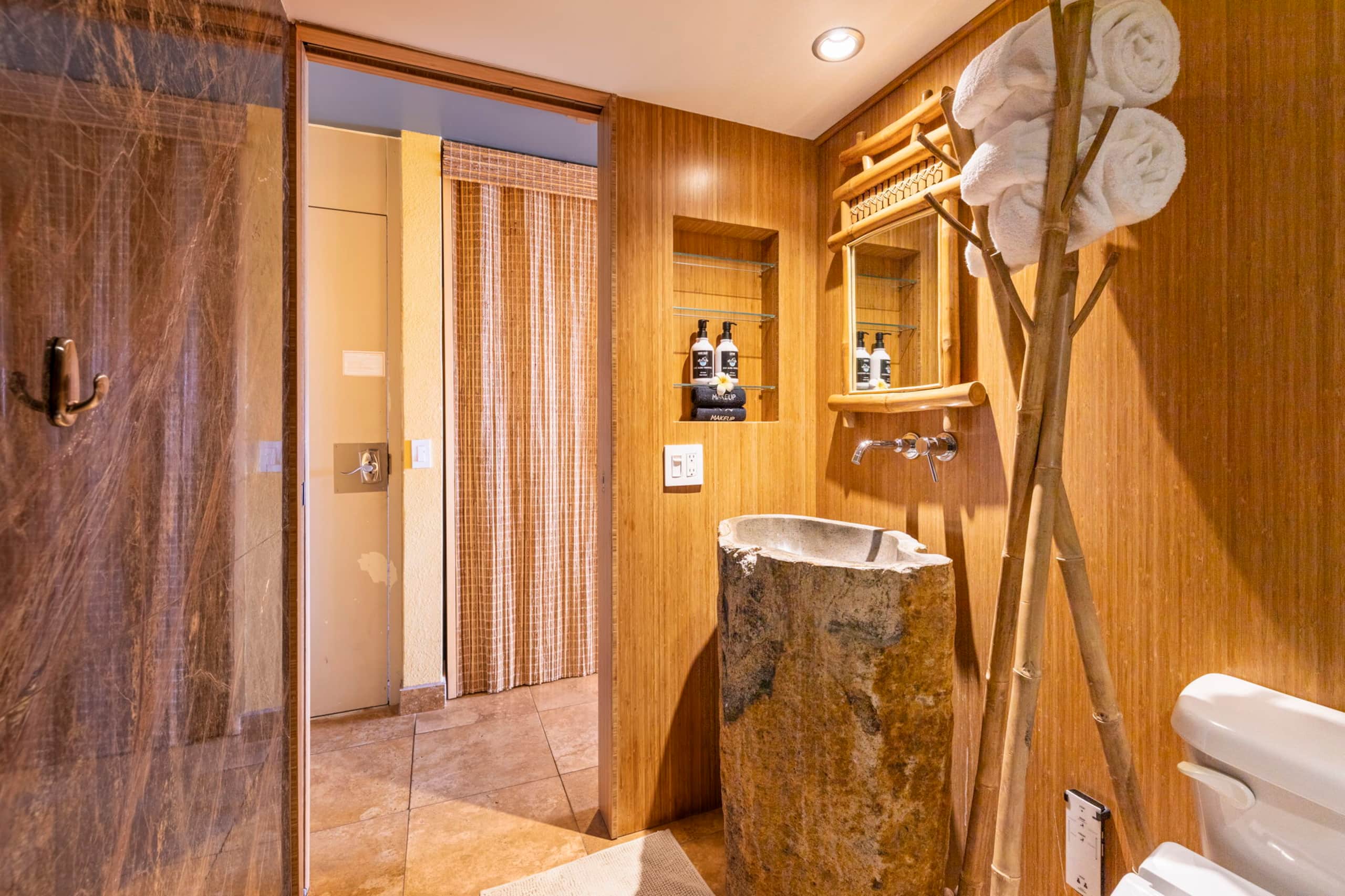 Condo in Kihei · ★4.78 · 1 bedroom · 2 beds · 1 bath - Image 20
