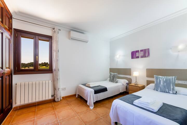 Villa Son Gili gallery image 5