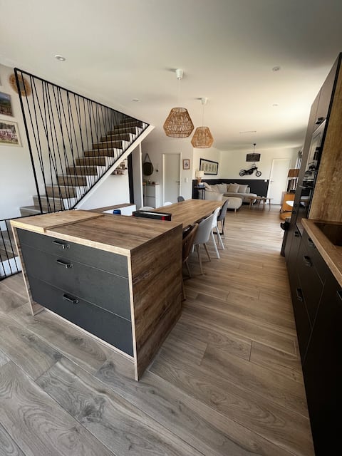 Villa with pool for 8 people