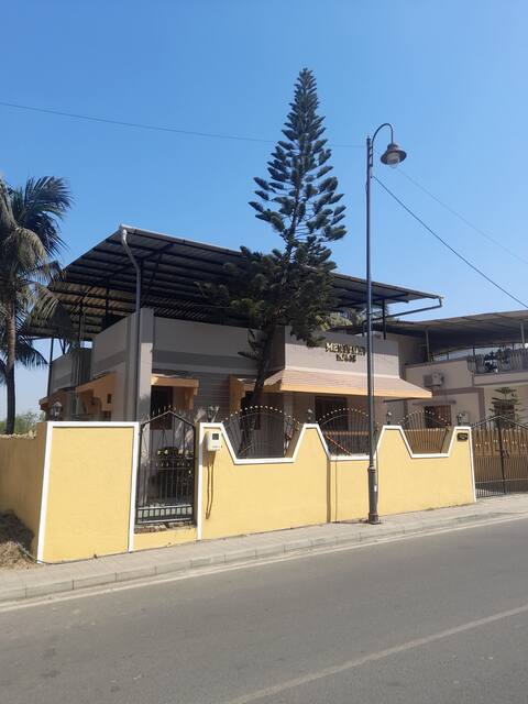 Meridian House
Bungalow (Home Stay)