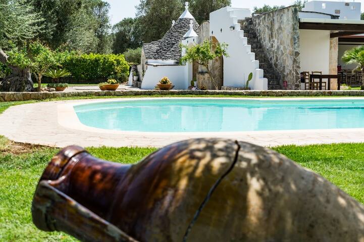 Villa Trullo Petra nera gallery image 3