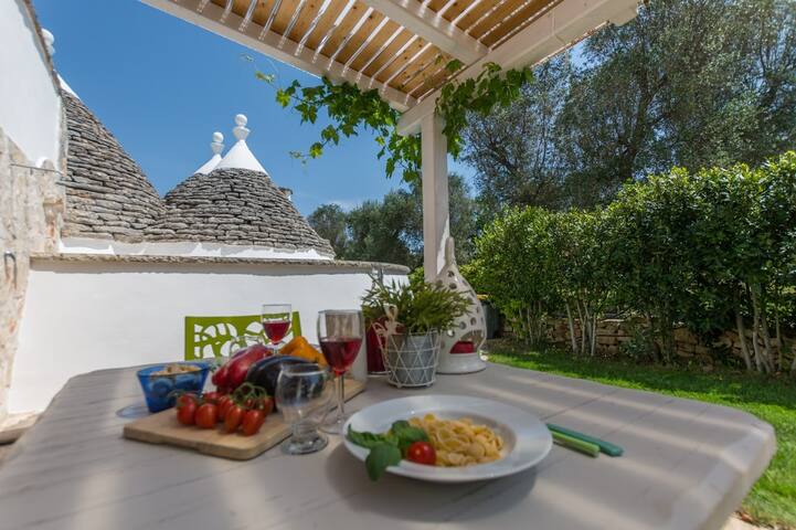 Villa Trullo Petra nera gallery image 2