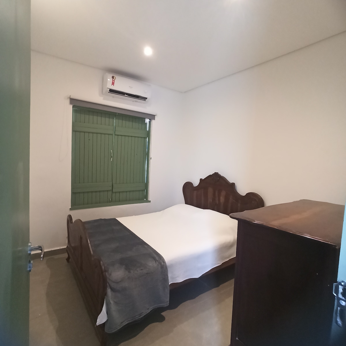 საძინებელი 4