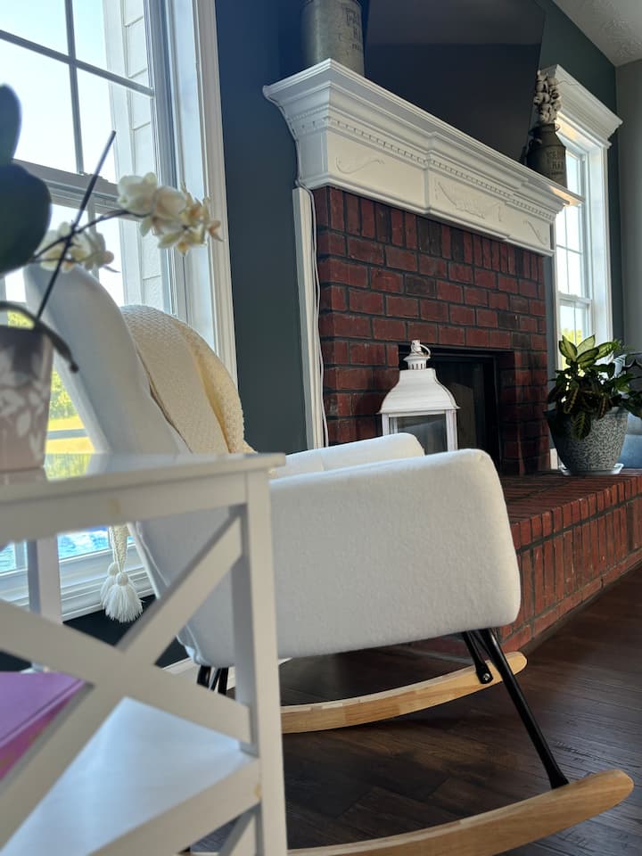 Family Favorite-pool, Fire Pit, Movie Room & More - Cedar Hill, TN