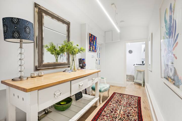 Stunning South Kensington flat gallery image 5