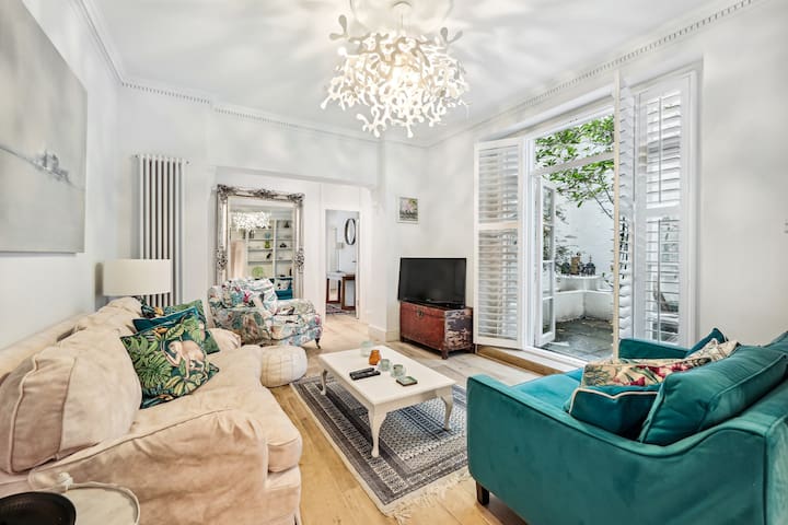 Stunning South Kensington flat