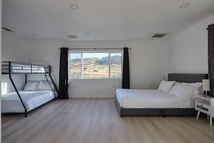 Მე-3 საძინებელი ერთი ორადგილიანი საწოლით და ორსართულიანი საწოლით (სრული/ორადგილიანი)