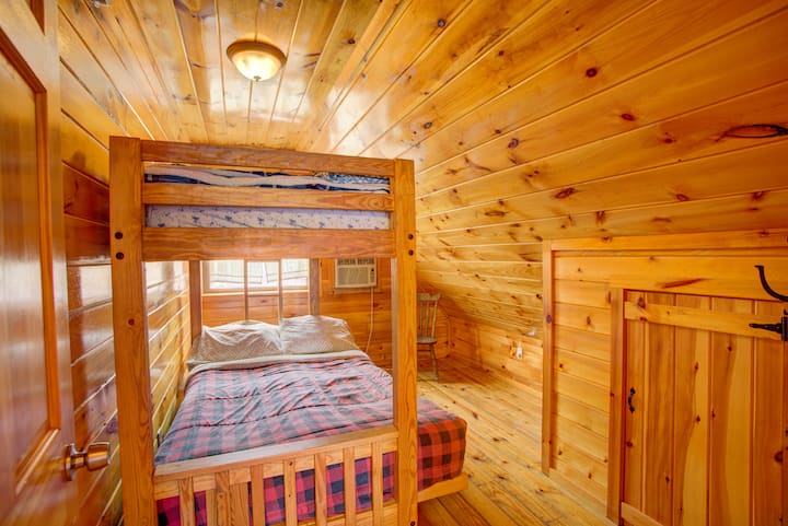 Spálňa 2 - poschodová posteľ - 2. poschodie
