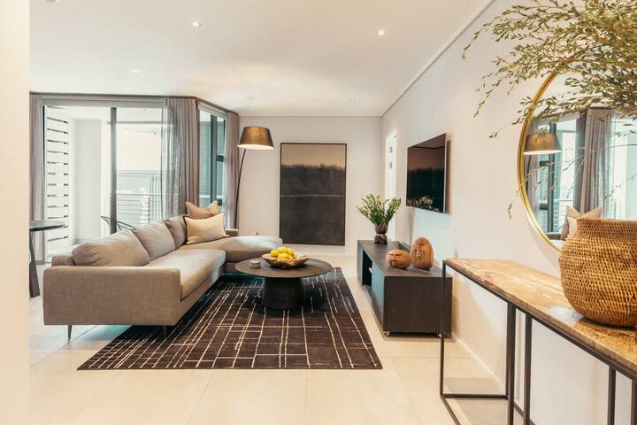 Vibrant Living in the heart of Sea Point (Apt 306) gallery image 4