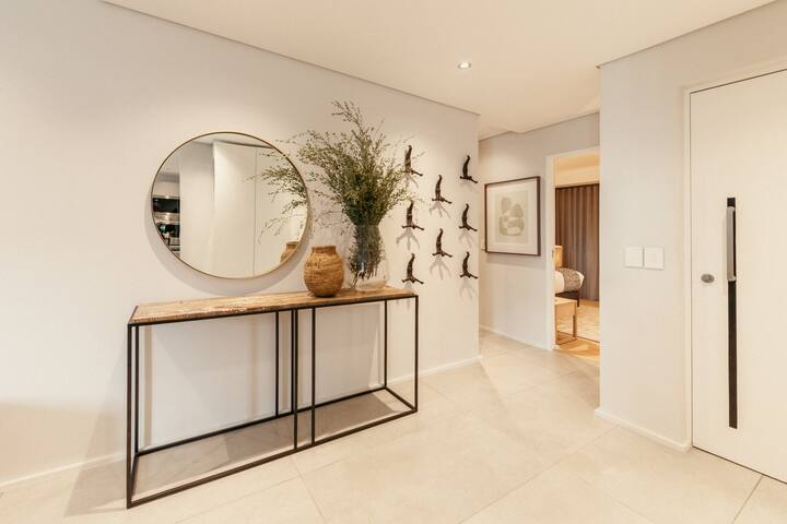 Vibrant Living in the heart of Sea Point (Apt 306) gallery image 2