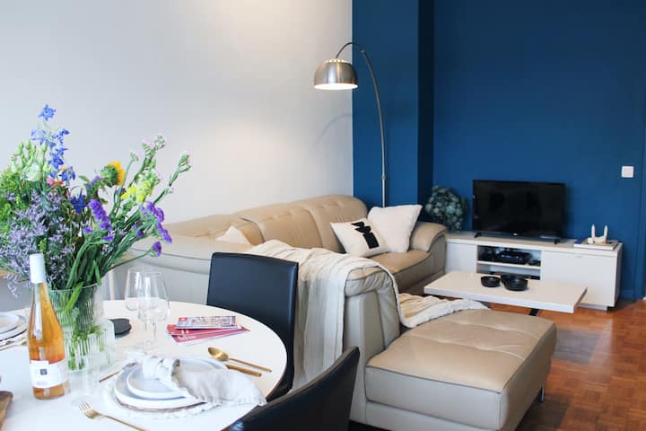 Apartment W/waterfront Patio & Free Parking - Mortsel