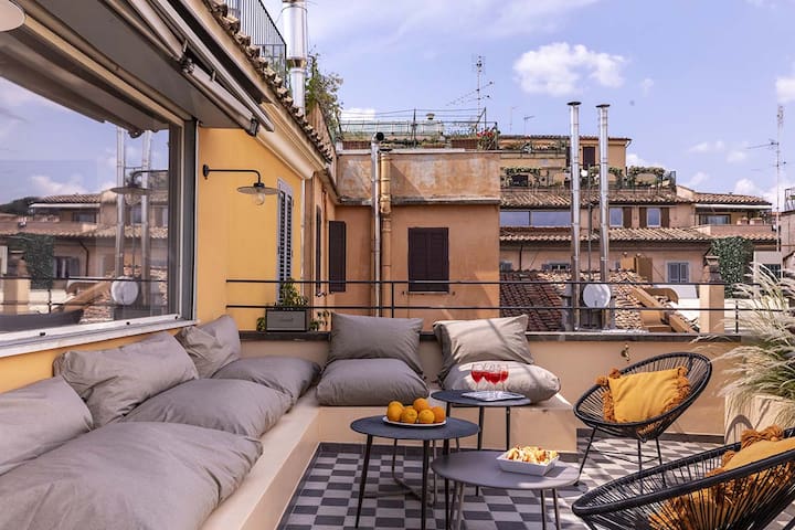 ROMAC Condotti Penthouse Experience