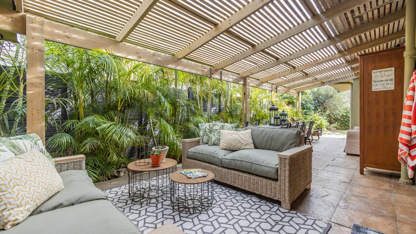 Entire Home Strand, South Africa gallery image 2