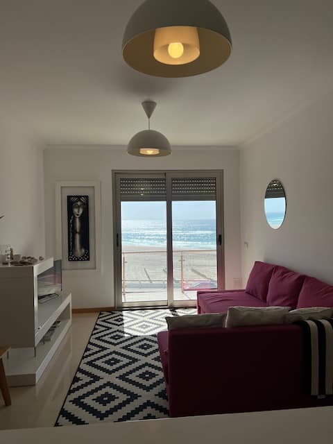 Popular Airbnb listing: Coastal Bliss: Your Sea Haven Apartment in Foz Do Arelho
