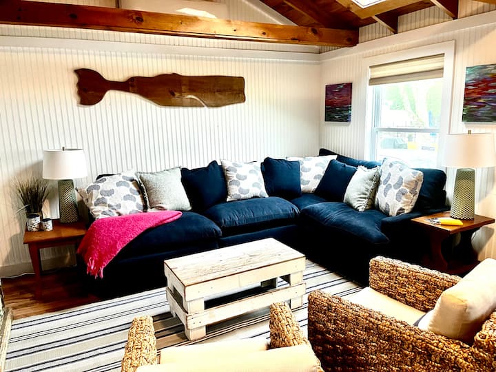 Shorebreezes Cottage - Kennebunk, ME
