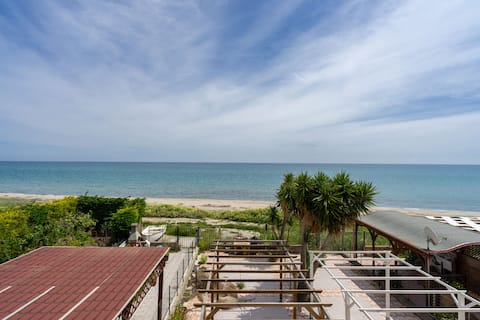 Beautiful two-room beachfront apartment