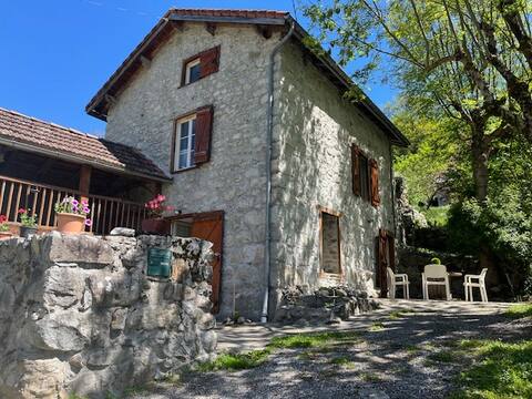 Atypical house in Couserans