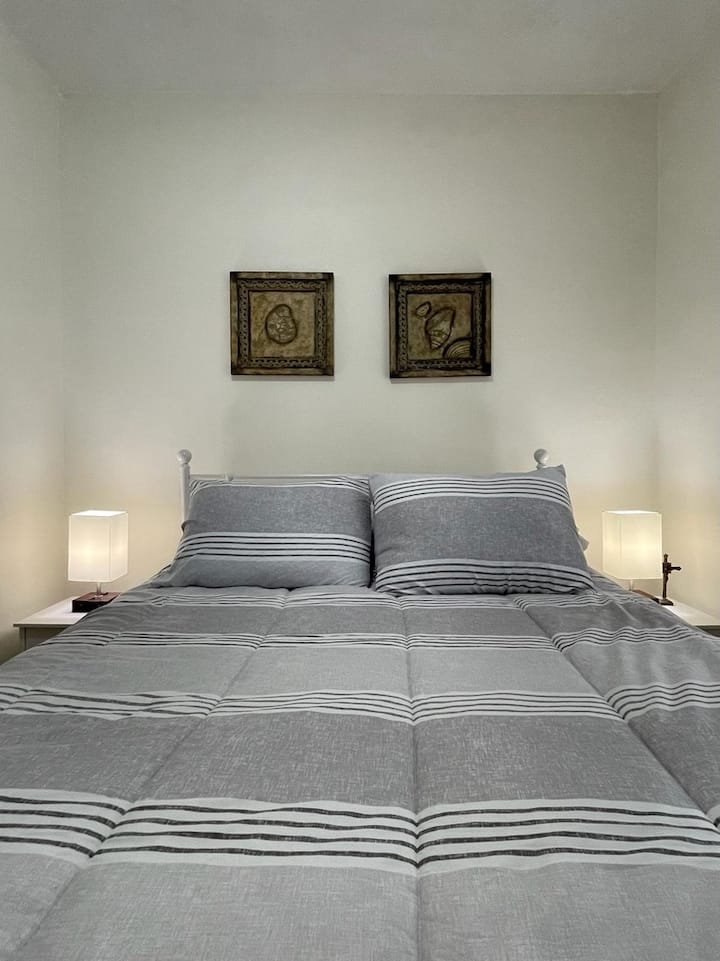 Master with ensuite bathroom and W/C