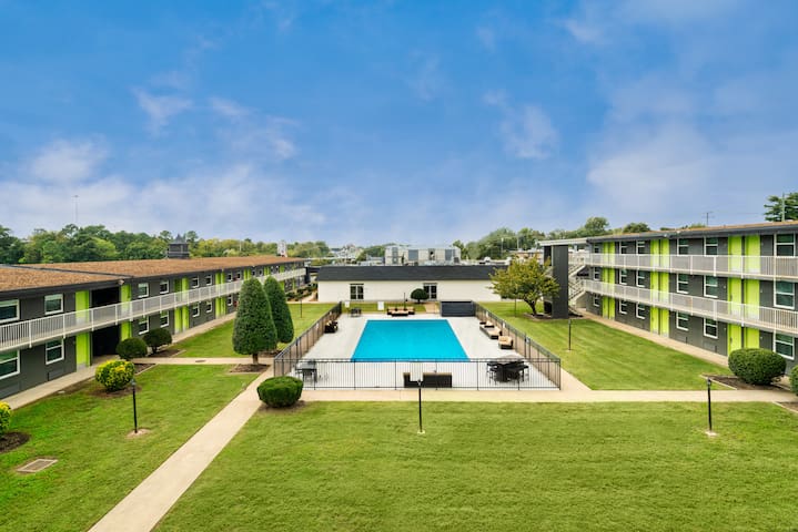 Hillside Crossing Hotel managed Airbnb listing 2