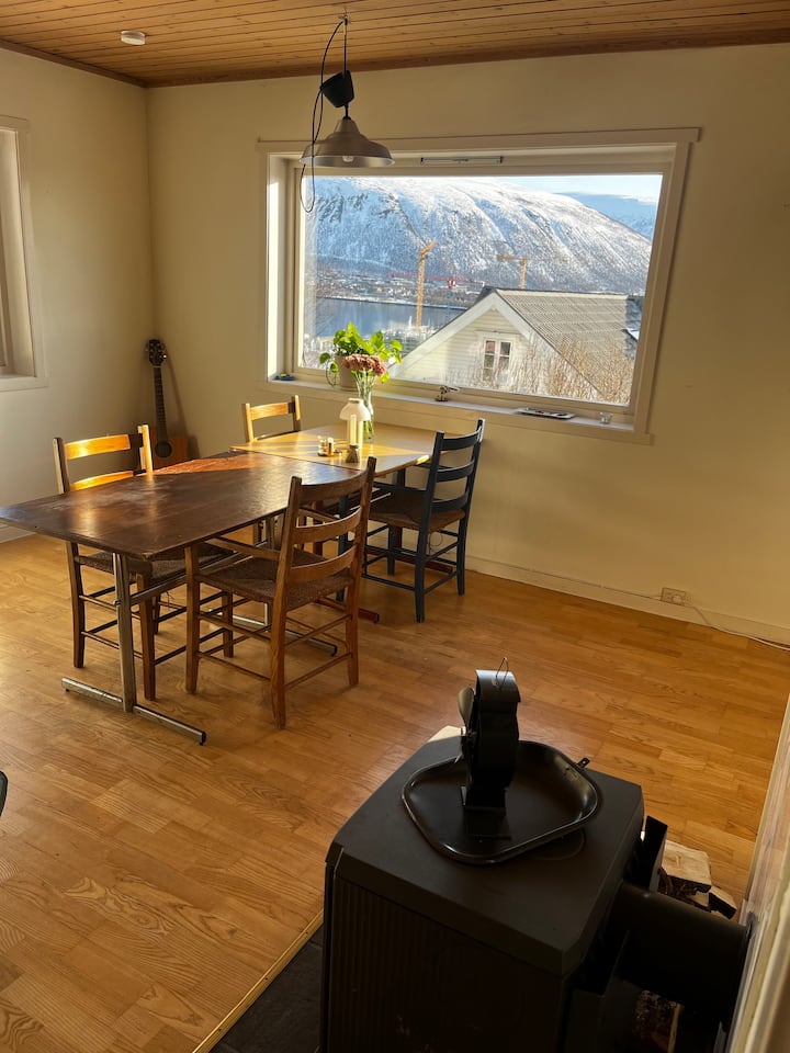 Big Spacious Apartment In Tromsø - Tromsø