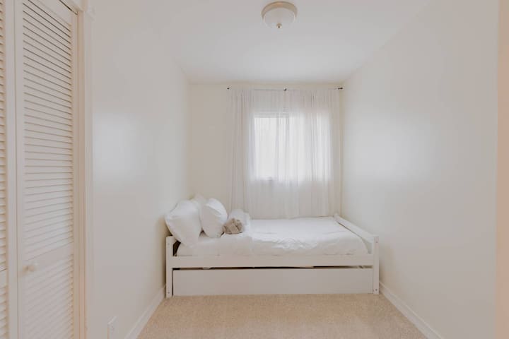 საძინებელი 3