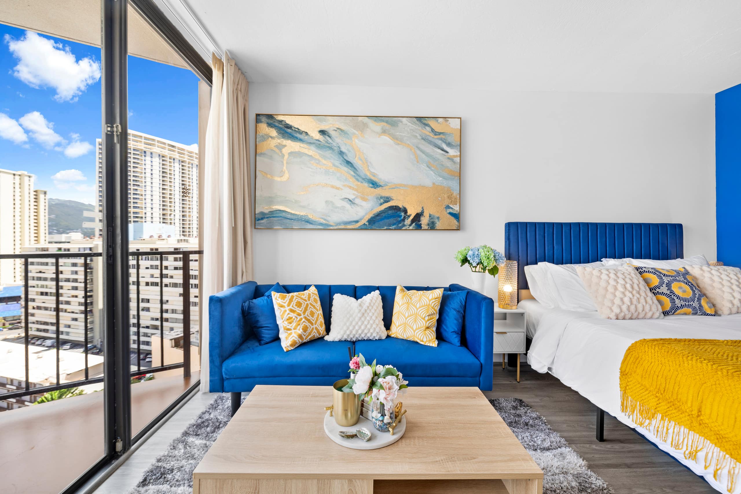 Blissful Coastal Studio Gem - Image 4