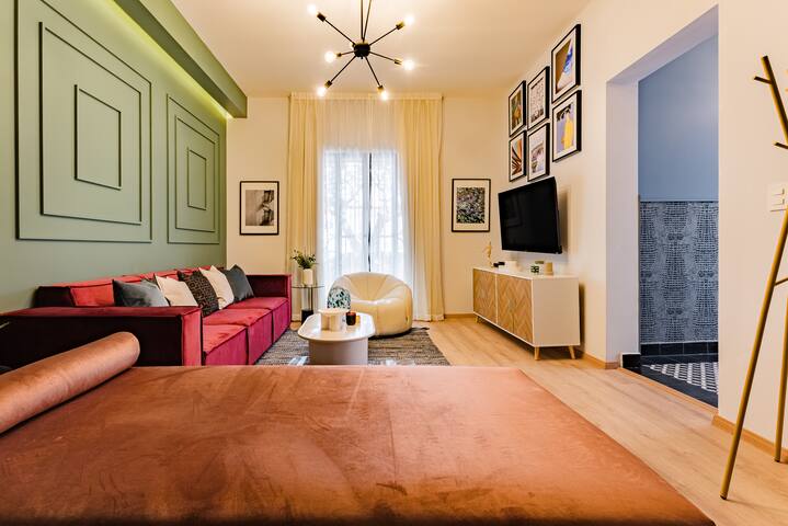 Group-Friendly, Private Rooftop, City Views & BBQ gallery image 4