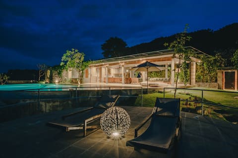 Villa Vinci Sumberkima Hill