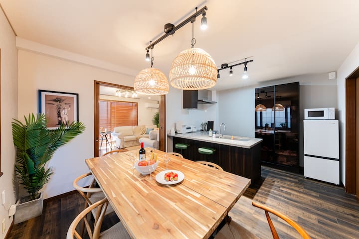 【新宿区】JR山手線新大久保駅徒歩40秒/132㎡/2シャワー/4寝室/歌舞伎町まで徒歩可